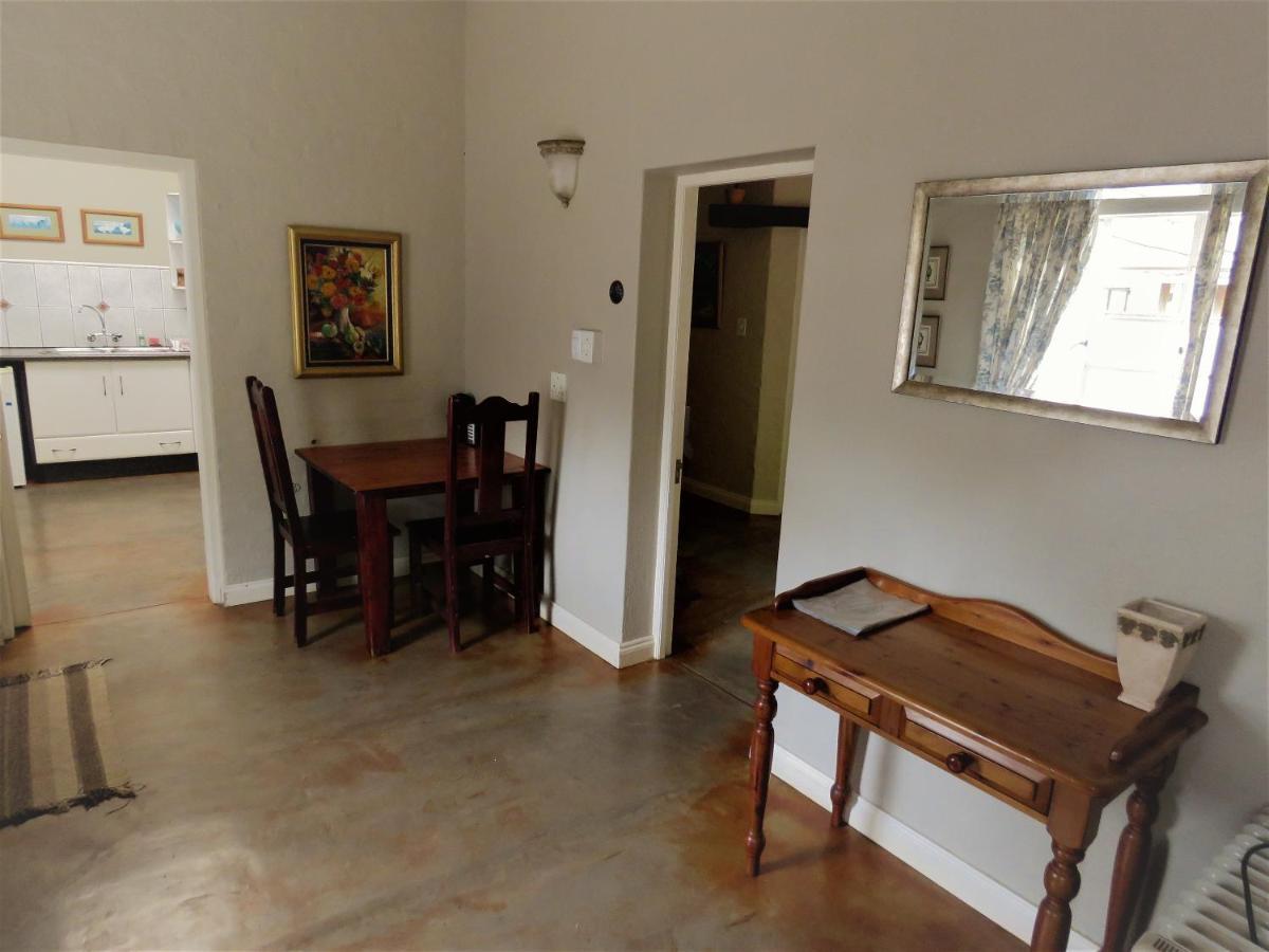 Fountain Baths Guest Cottages Barberton Esterno foto