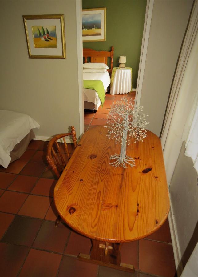 Fountain Baths Guest Cottages Barberton Esterno foto